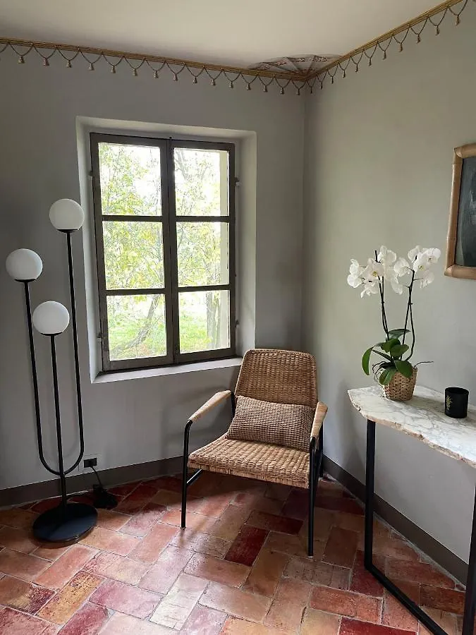 Villa Leopardi Vignale  Bed & Breakfast