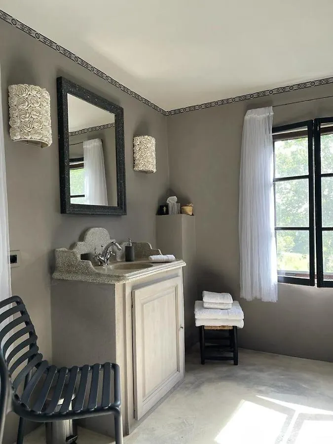 Bed & Breakfast Villa Leopardi Vignale