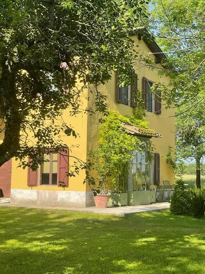 Bed & Breakfast Villa Leopardi Vignale